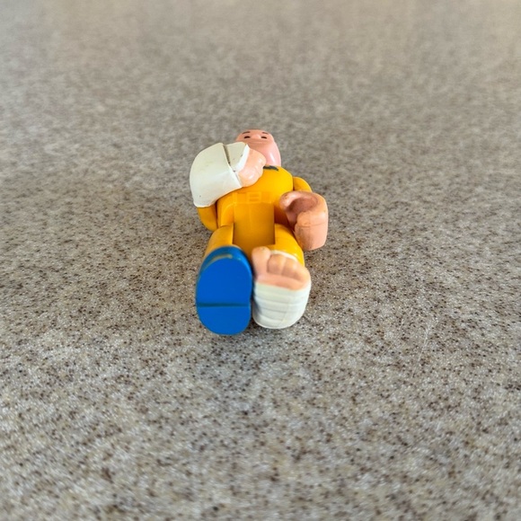 Vintage 1981 Fisher Price Injured Husky Helper construction guy - Picture 5 of 6